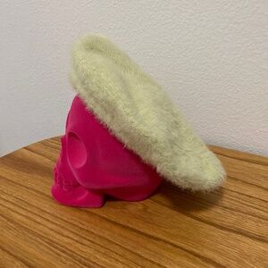 fuzzy light spring green beret